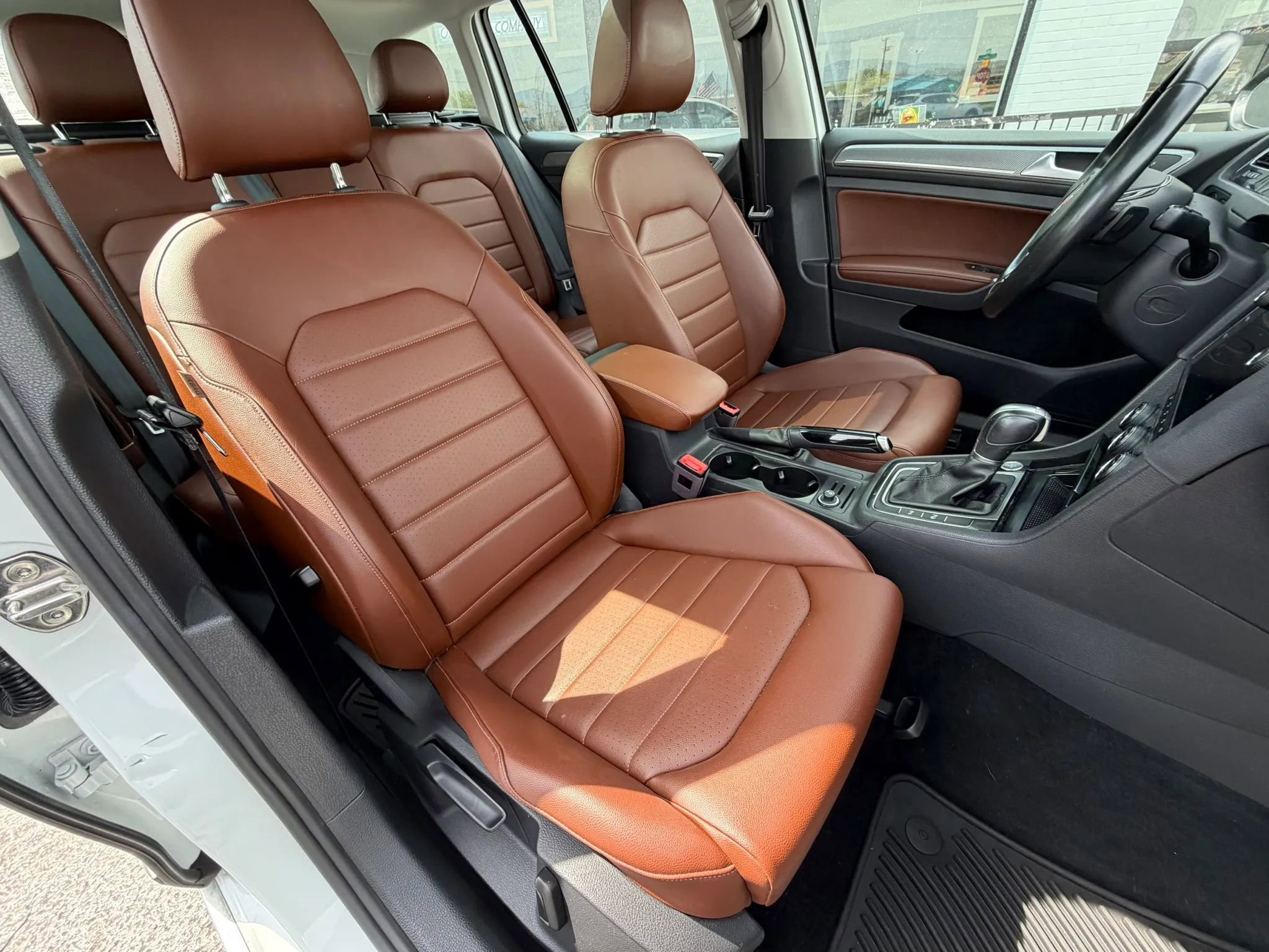 Used 2018 Volkswagen Golf Alltrack SEL image 12
