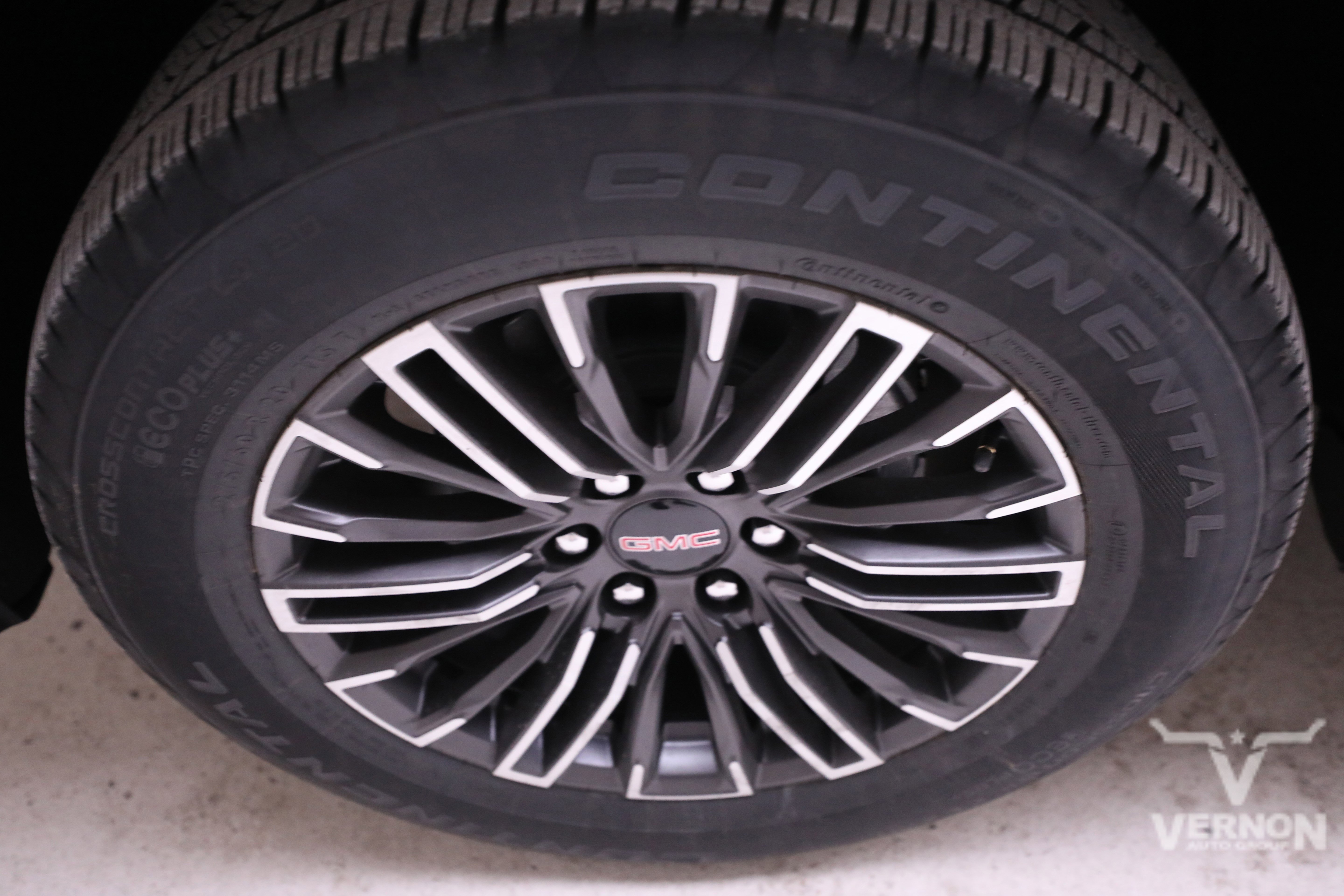 New 2026 GMC Yukon Elevation image 29