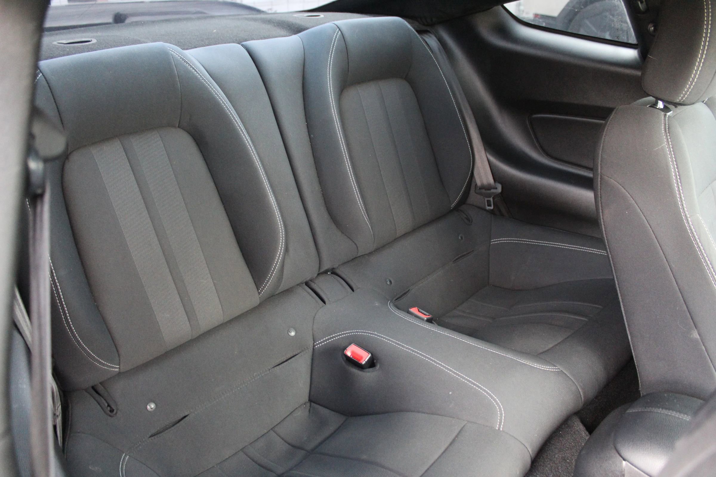 Used 2019 Ford Mustang Coupe w/ Equipment Group 101A RWD image 26