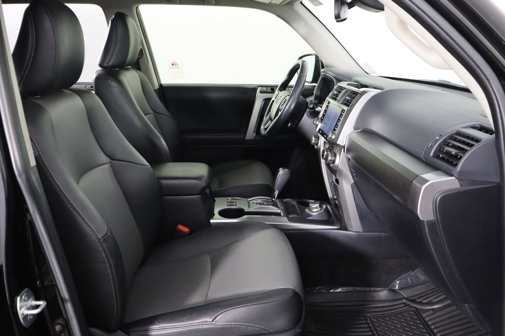 Used 2021 Toyota 4Runner SR5 Premium AWD/4WD image 18