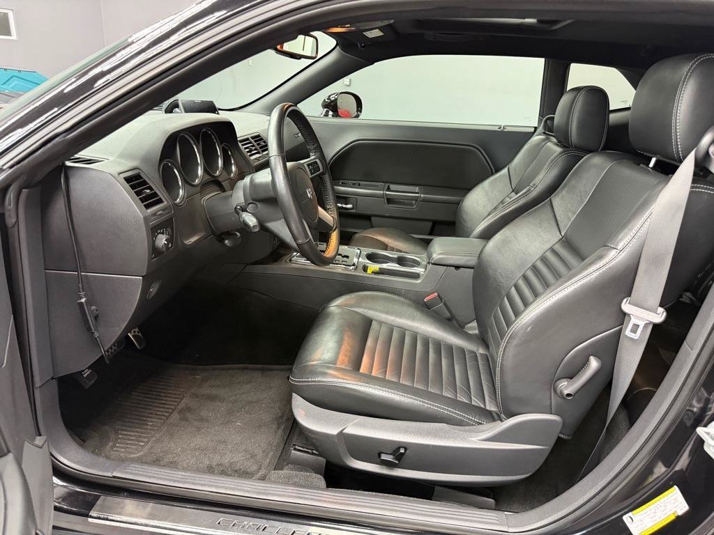 Used 2009 Dodge Challenger R/T RWD image 15