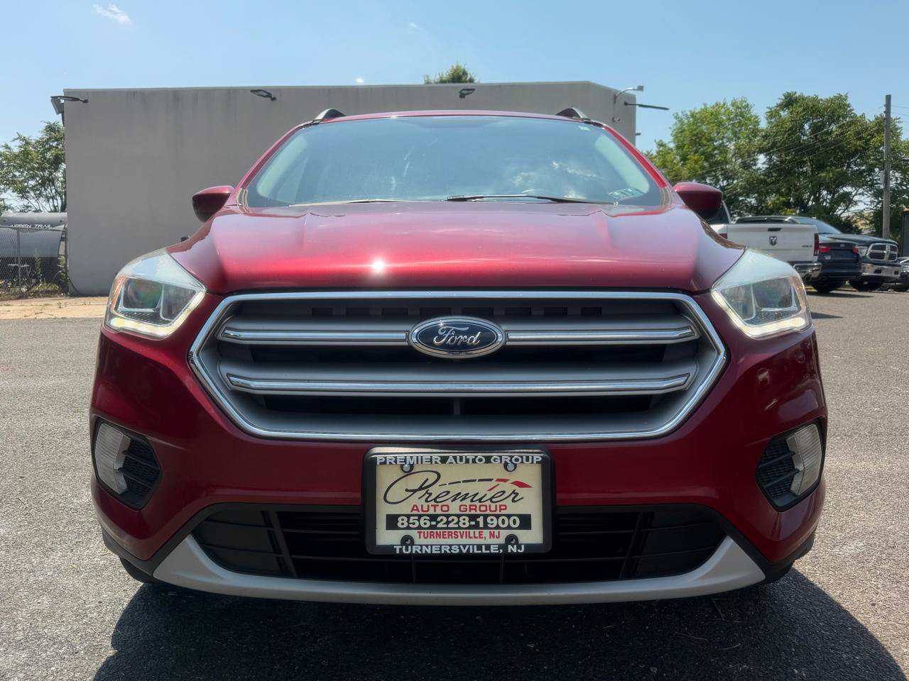 Used 2017 Ford Escape SE w/ SE Leather Comfort Package AWD/4WD image 2