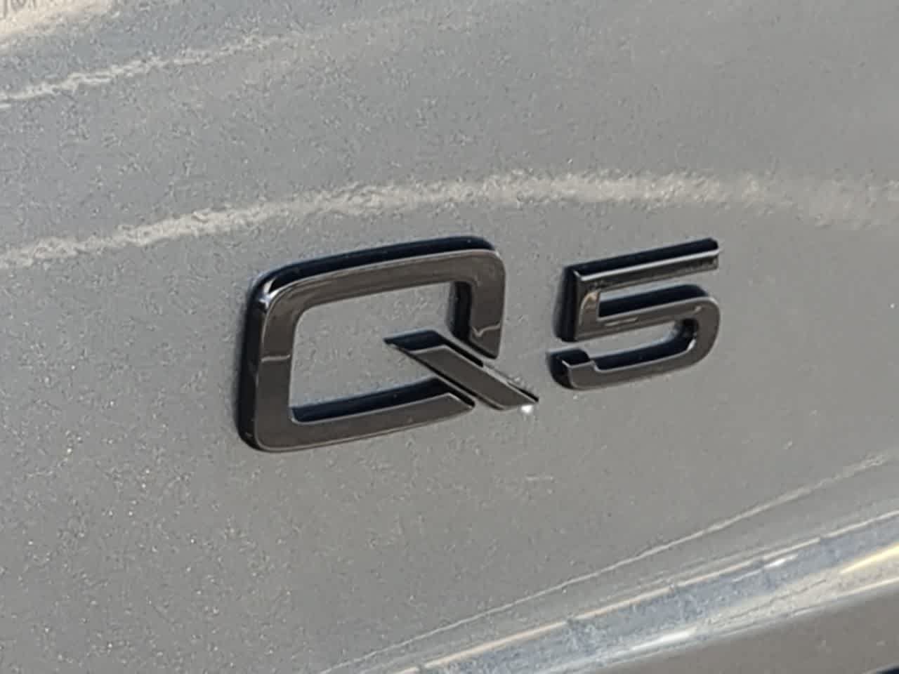 Used 2024 Audi Q5 2.0T Premium w/ Summer of Audi Package AWD/4WD image 12