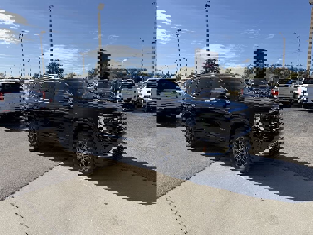 New 2026 GMC Acadia Elevation image 2