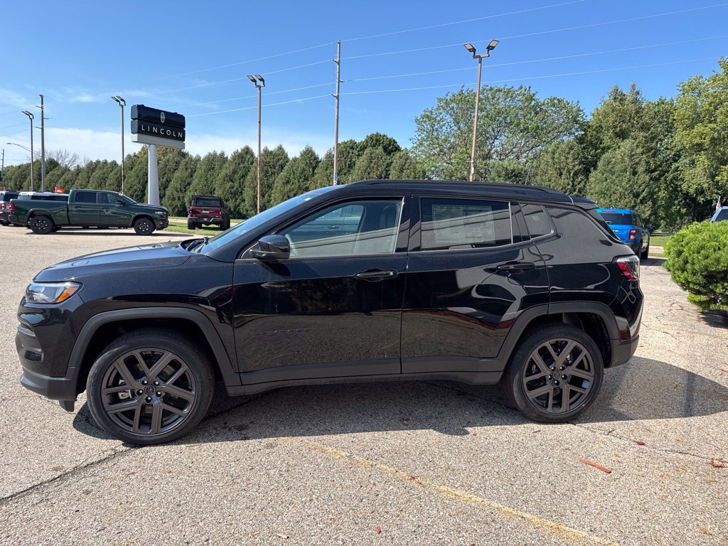 New 2026 Jeep Compass Latitude AWD/4WD image 6