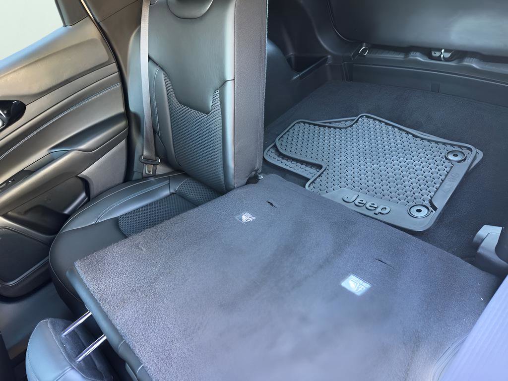 Used 2025 Jeep Compass Latitude w/ Convenience Group image 42