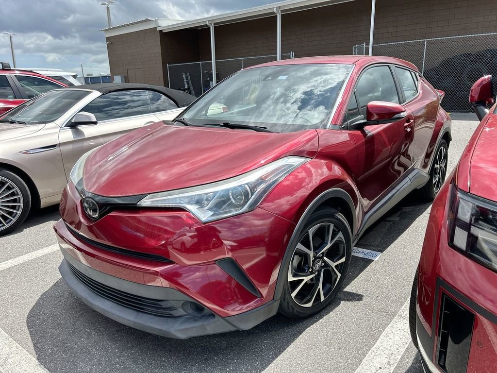 Used 2019 Toyota C-HR XLE image 9