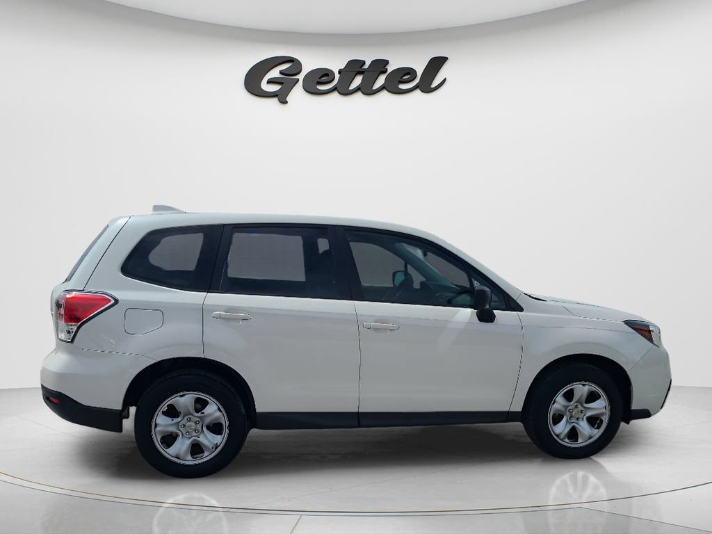 Used 2018 Subaru Forester 2.5i AWD/4WD image 4