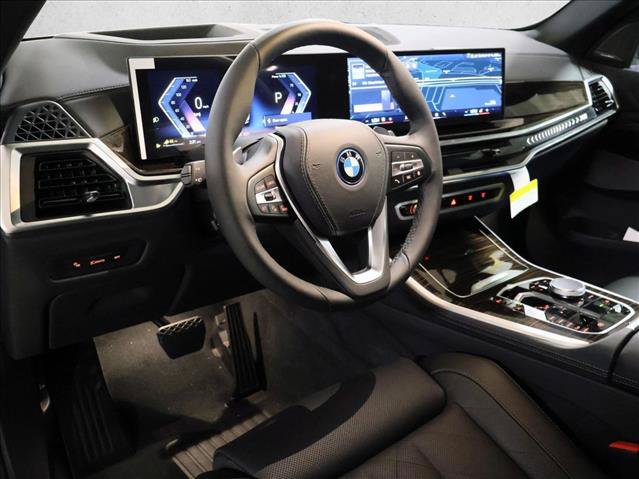 New 2026 BMW X5 xDrive50e w/ Premium Package AWD/4WD image 3
