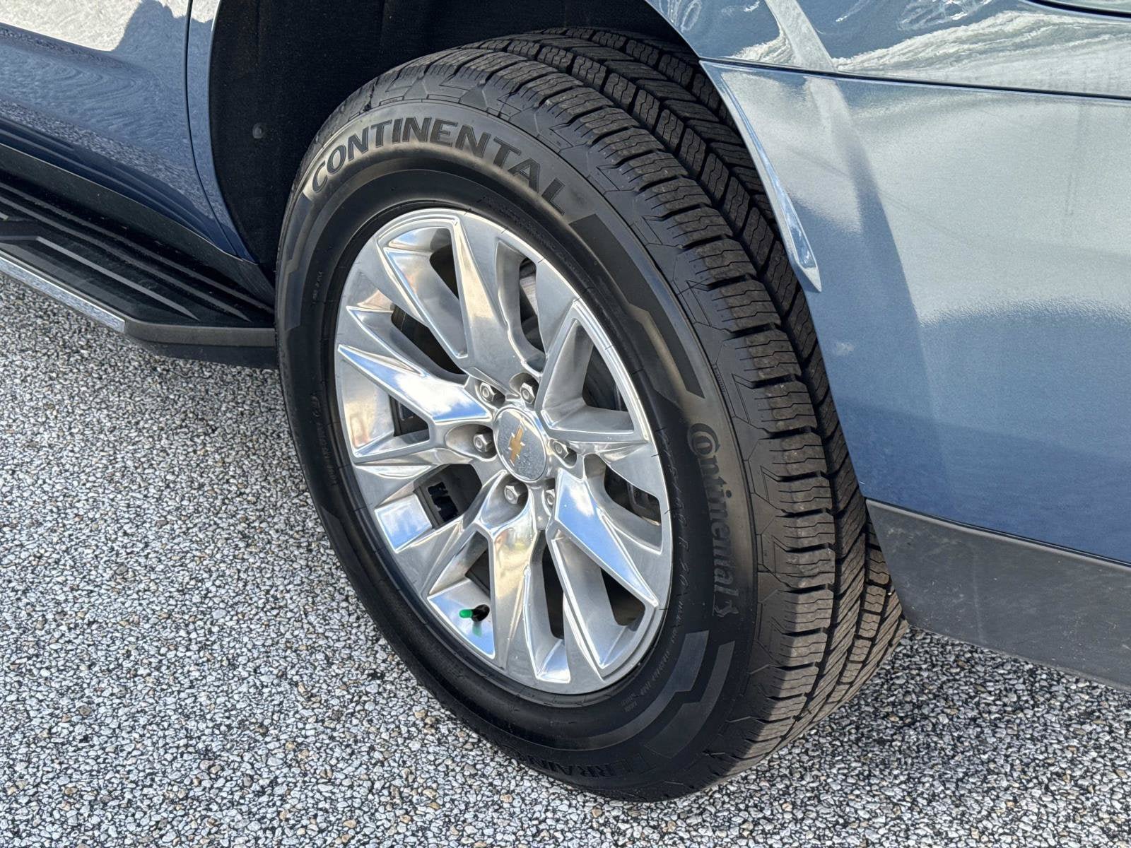 Used 2025 Chevrolet Tahoe Premier RWD image 12