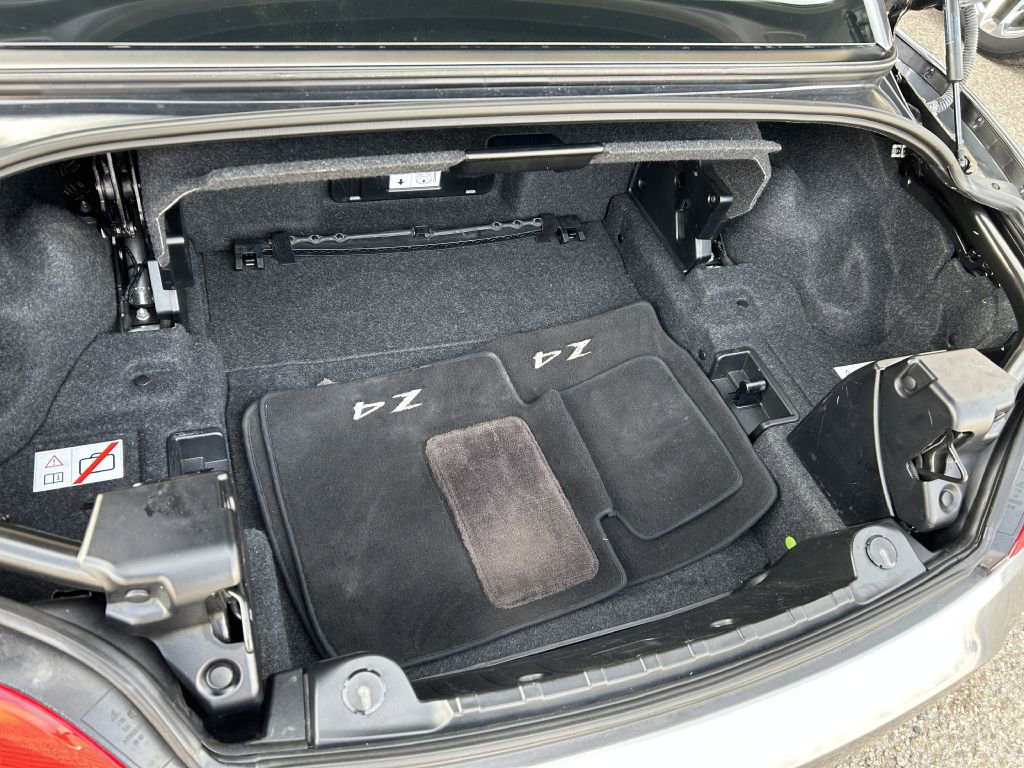 Used 2011 BMW Z4 sDrive30i w/ M Sport Pkg image 27