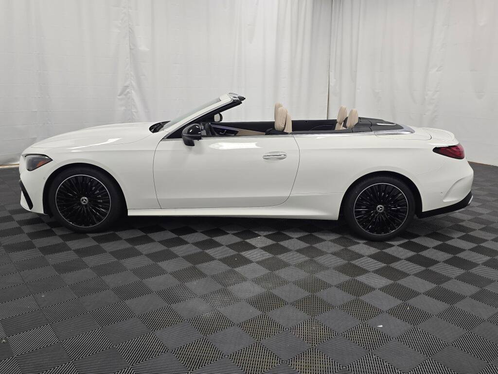 New 2026 Mercedes-Benz CLE 300 4MATIC Cabriolet image 3