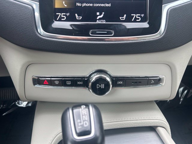 Used 2021 Volvo XC90 T5 Momentum w/ Climate Package AWD/4WD image 25