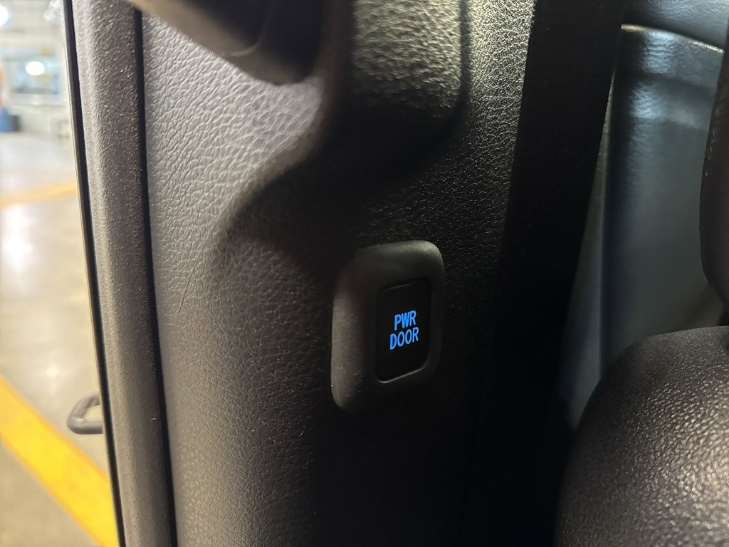 Used 2024 Toyota Sienna XSE image 26