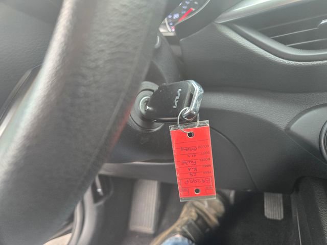 Used 2024 Kia Forte LXS image 17