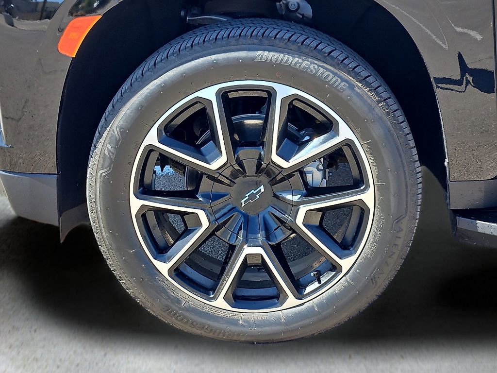 Used 2024 Chevrolet Tahoe RST w/ Luxury Package AWD/4WD image 10