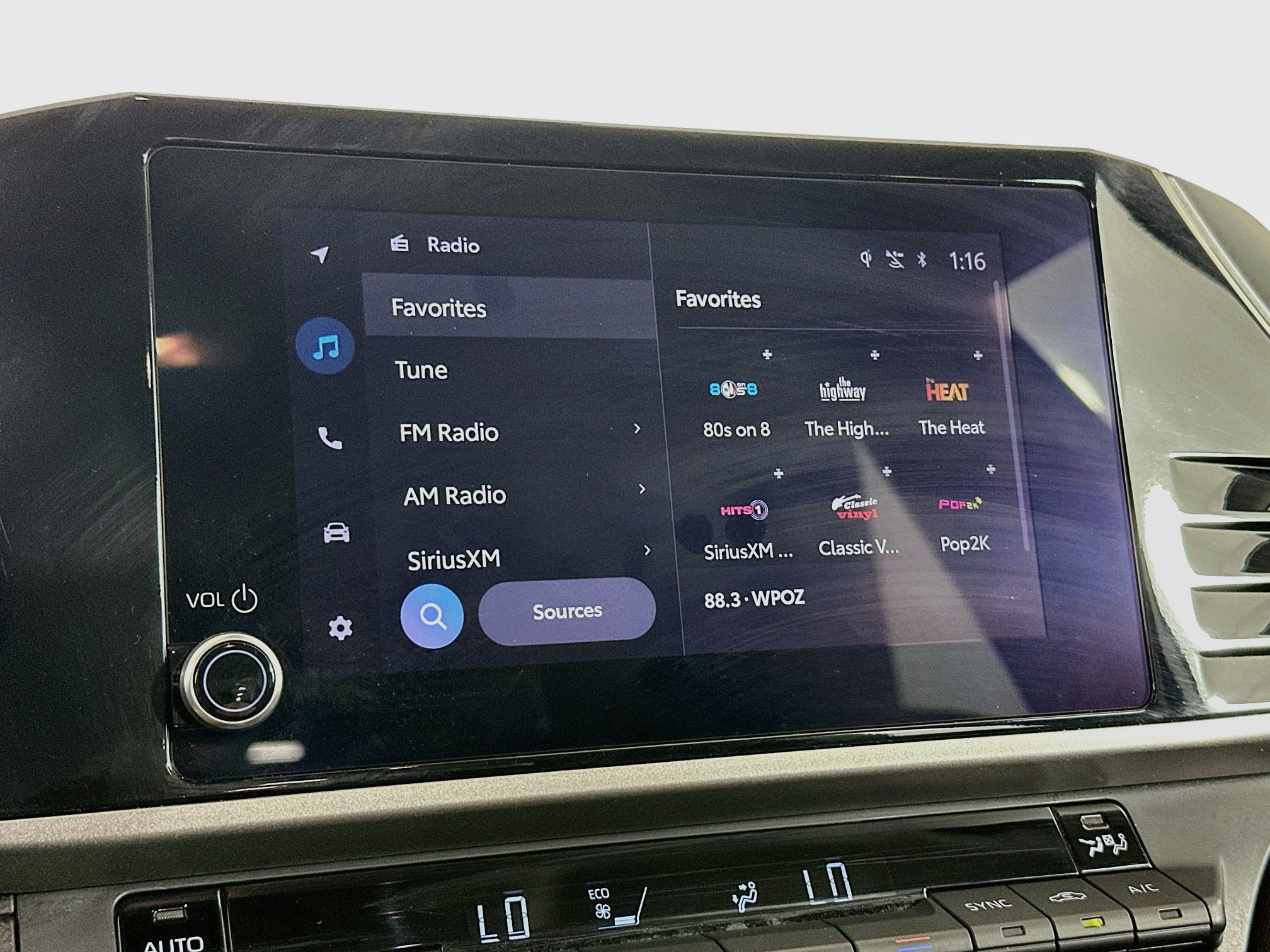 Used 2025 Toyota Camry LE FWD image 21