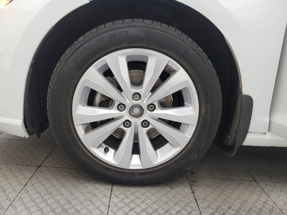 Used 2020 Volkswagen Golf 4-Door image 31