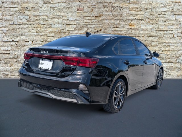 Used 2024 Kia Forte LXS w/ LXS Technology Package FWD image 7