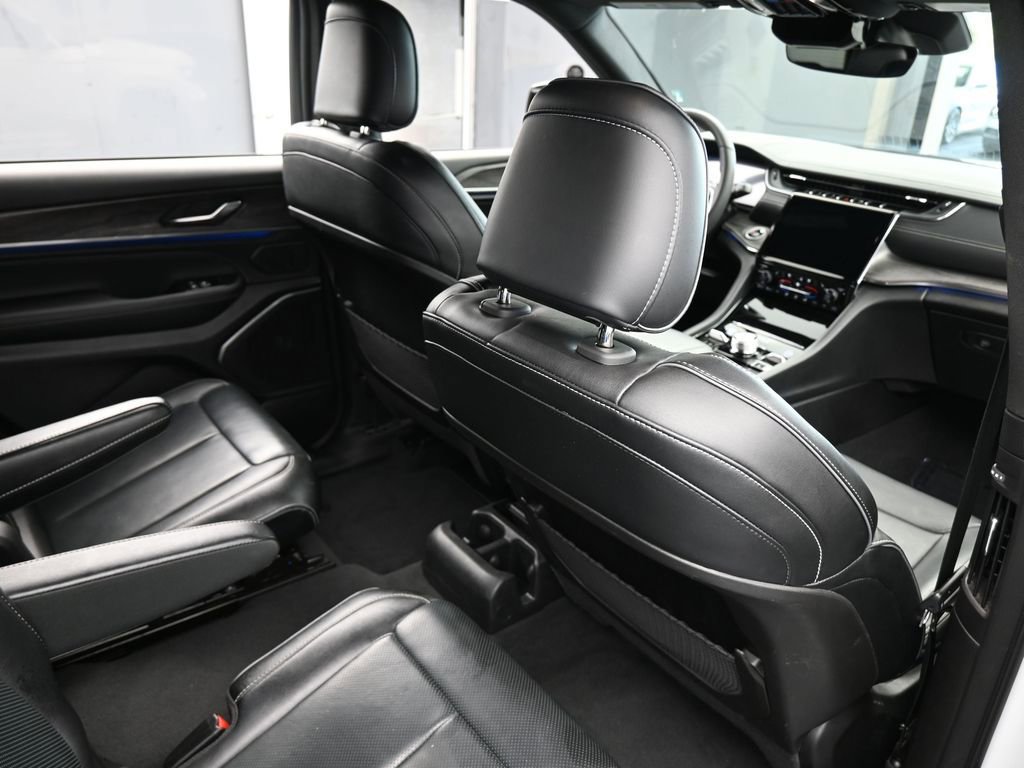Used 2024 Jeep Grand Cherokee L Overland image 47