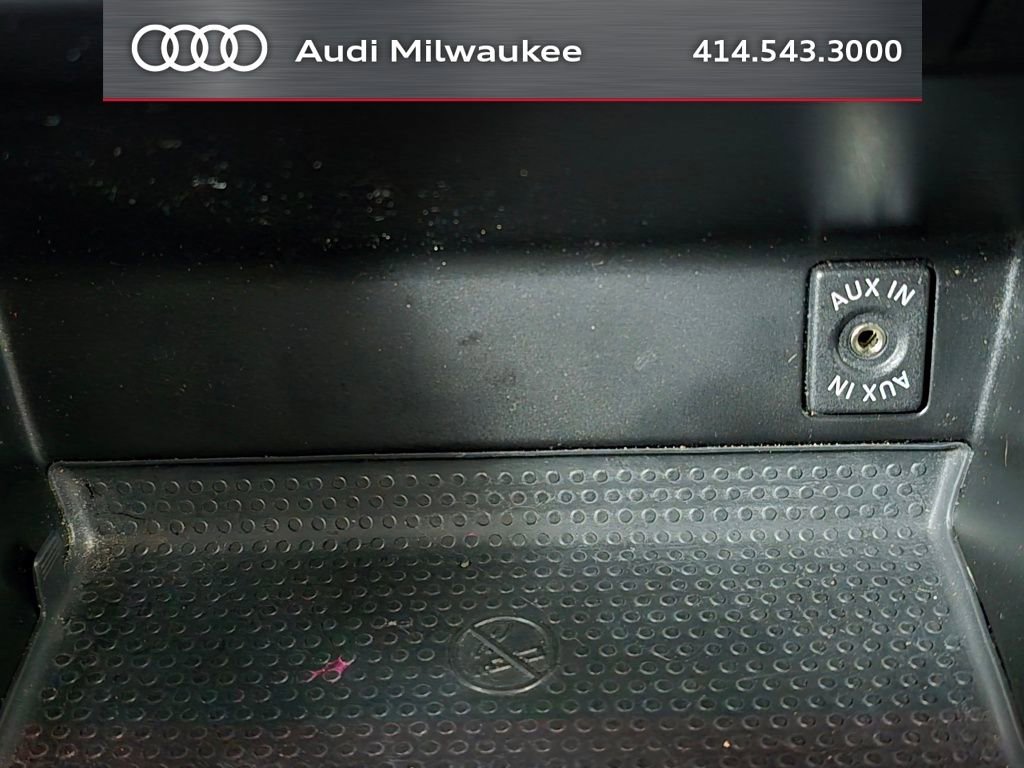 Used 2013 Volkswagen Beetle 2.0T FWD image 21