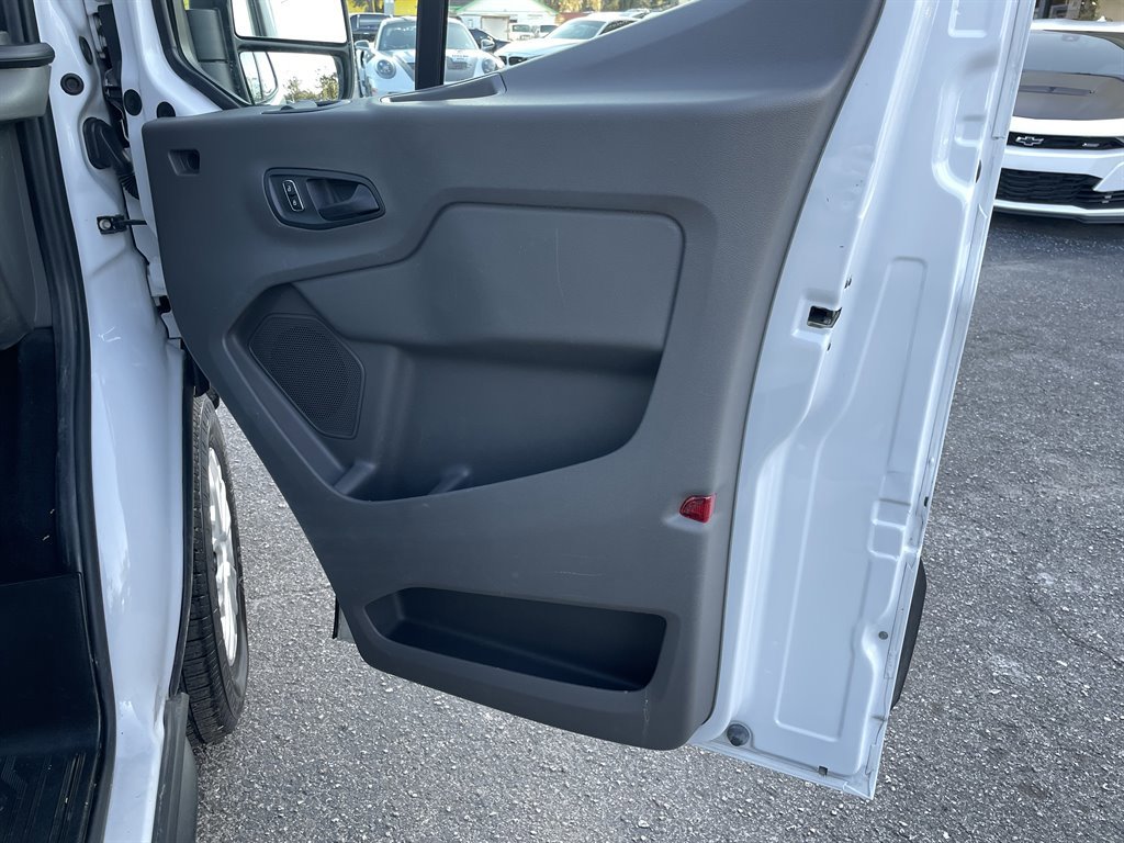 Used 2022 Ford Transit 350 XLT image 37