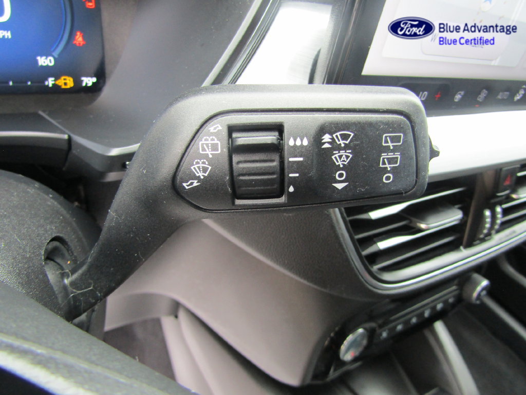 Used 2023 Ford Escape Platinum AWD/4WD image 23