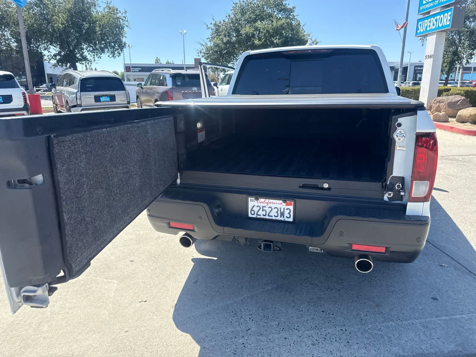 Used 2023 Honda Ridgeline RTL-E image 16