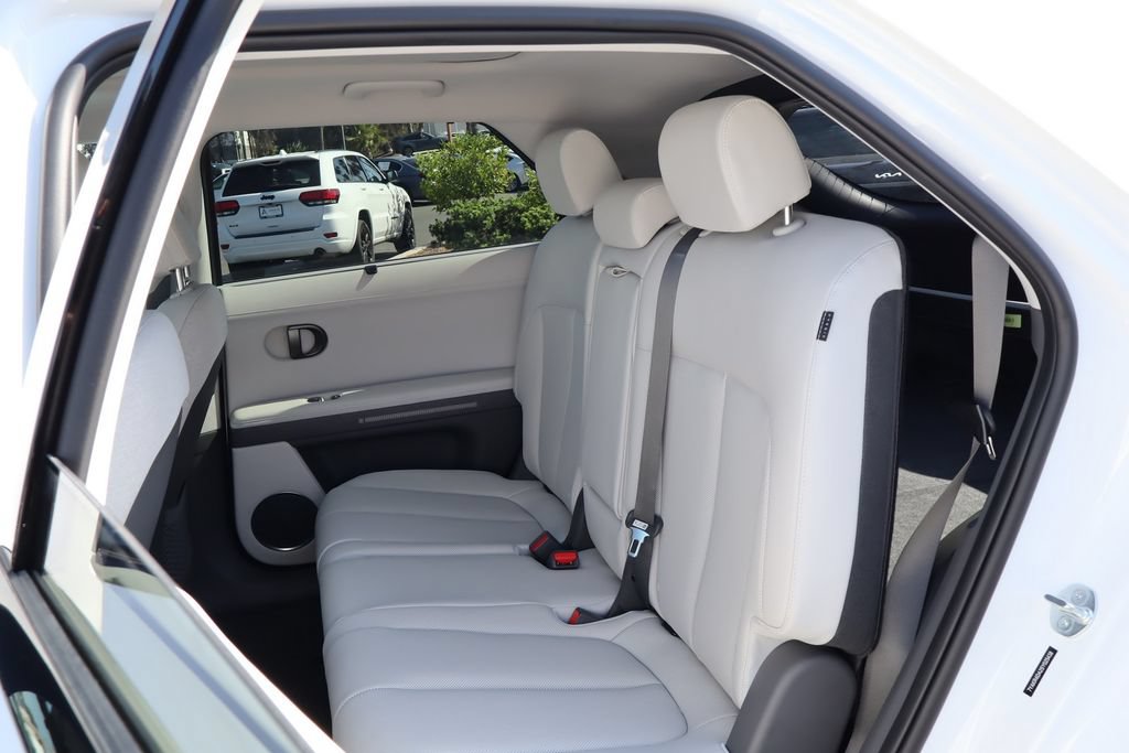 Used 2025 Hyundai Ioniq 5 Limited RWD image 37