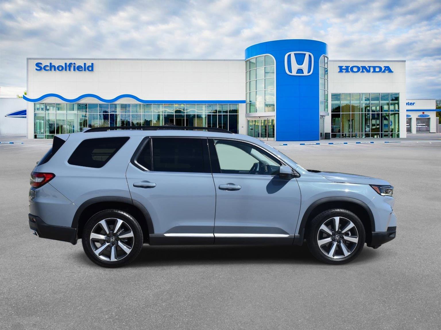 Used 2023 Honda Pilot Touring video 2
