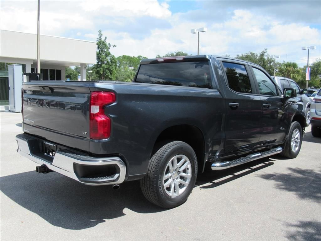 Used 2021 Chevrolet Silverado 1500 LT w/ Bed Protection Package image 4