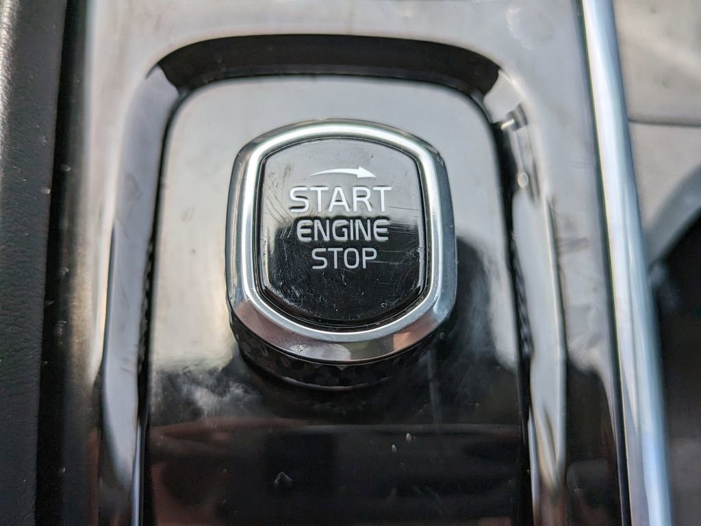 Certified 2022 Volvo XC90 T6 Inscription w/ Advanced Package image 28