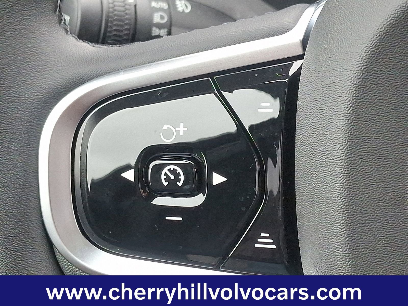 Certified 2025 Volvo XC90 B5 Plus image 22