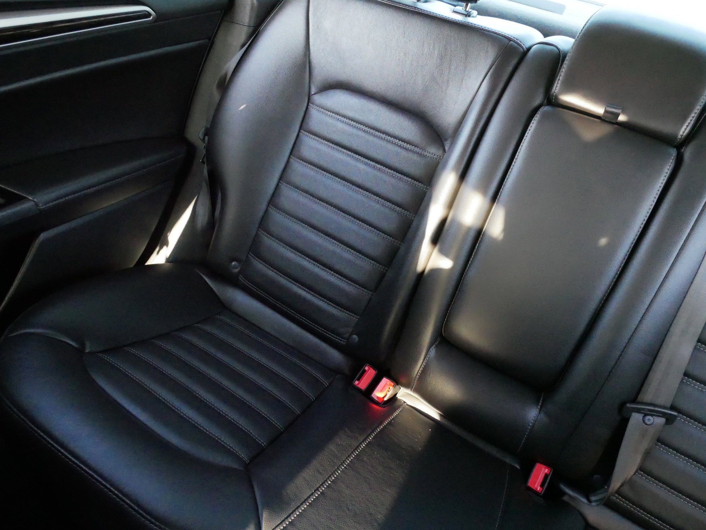 Used 2016 Ford Fusion SE w/ Equipment Group 202A FWD image 12