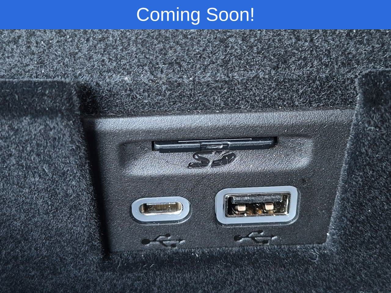 Used 2024 Cadillac XT5 Premium Luxury w/ LPO, Floor Liner Package AWD/4WD image 33