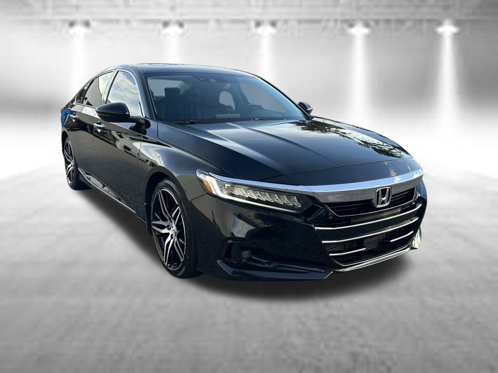 Used 2021 Honda Accord Touring image 2
