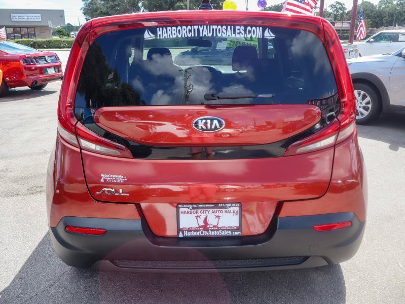 Used 2021 Kia Soul LX FWD image 4