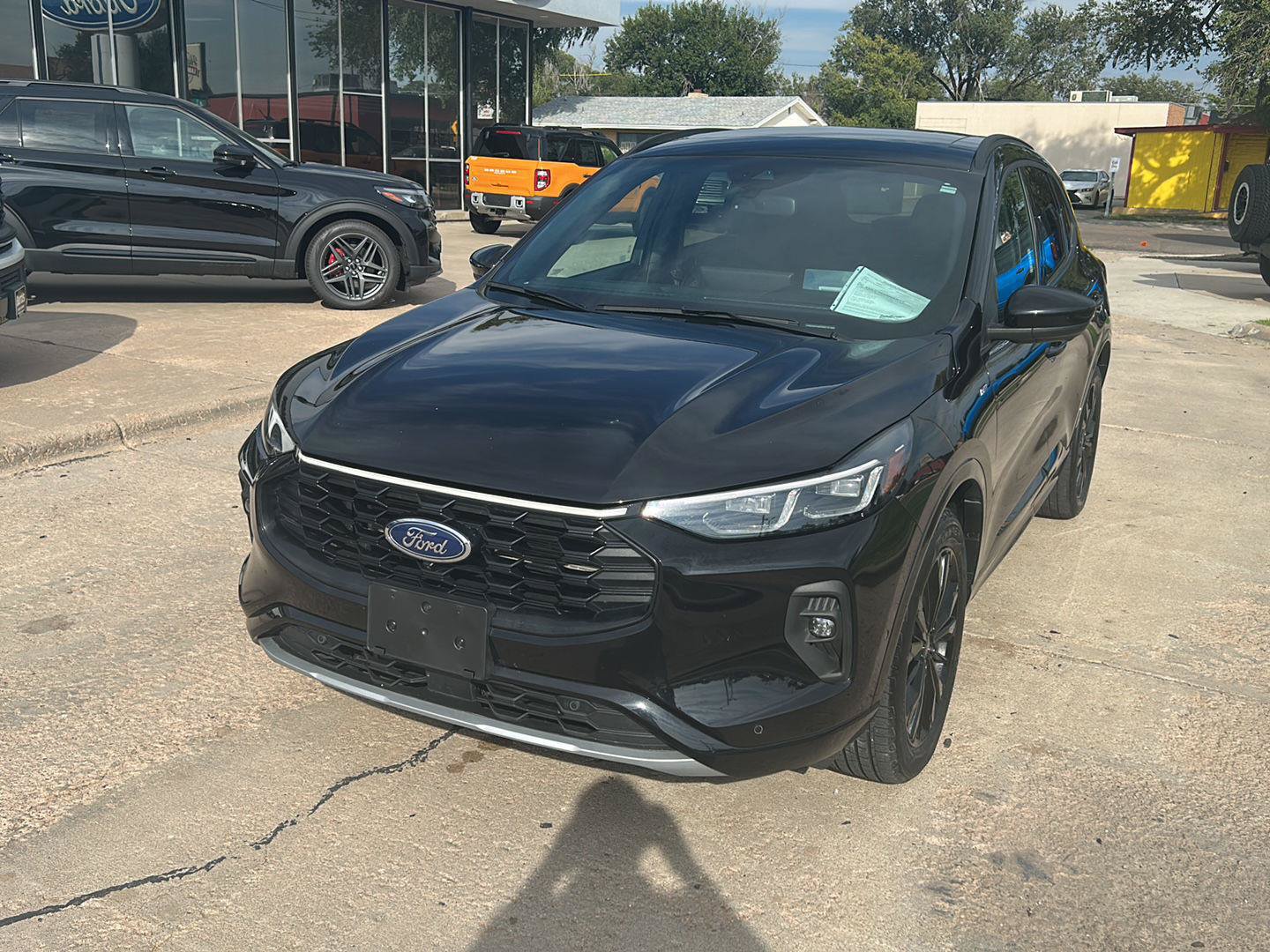 Used 2024 Ford Escape ST-Line Elite w/ Premium Technology Package AWD/4WD image 3