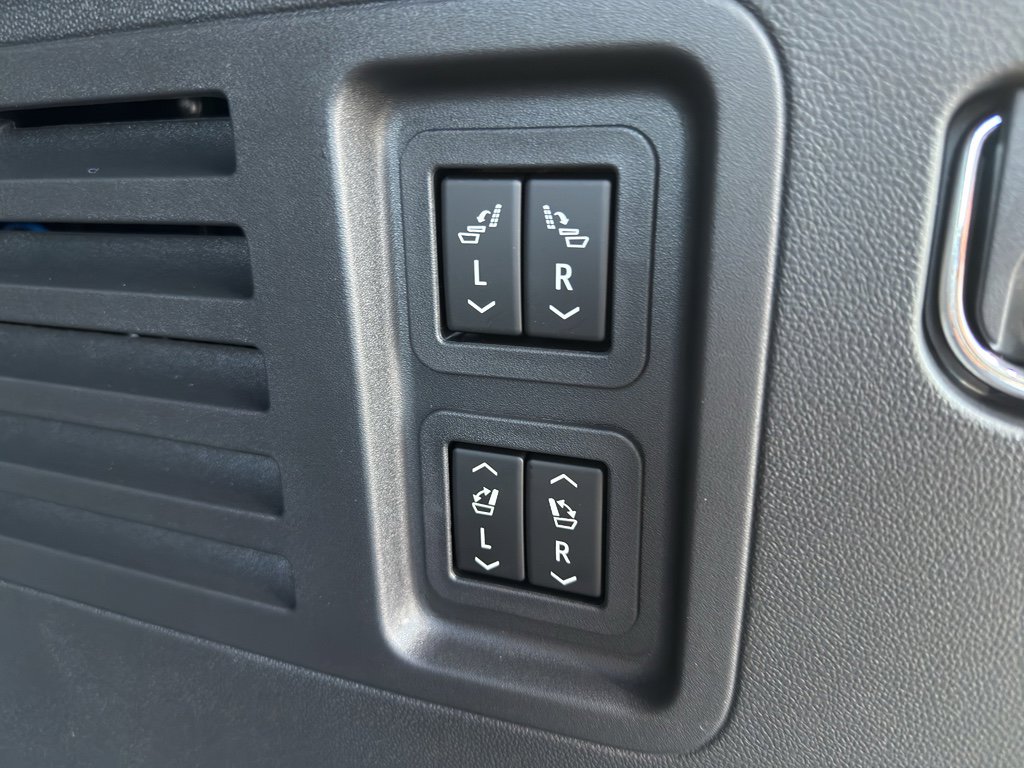 New 2026 Chevrolet Traverse RS w/ LPO, Floor Liner Package image 54