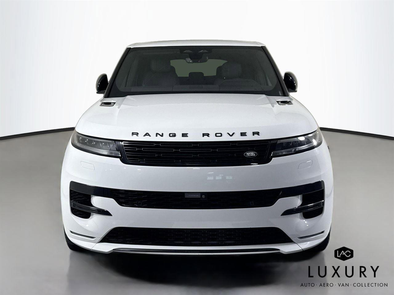 Used 2024 Land Rover Range Rover Sport Dynamic SE image 32