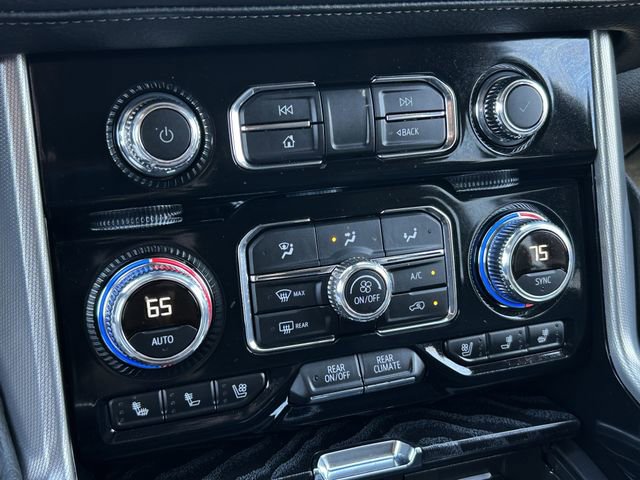 Used 2024 GMC Yukon XL Denali image 17