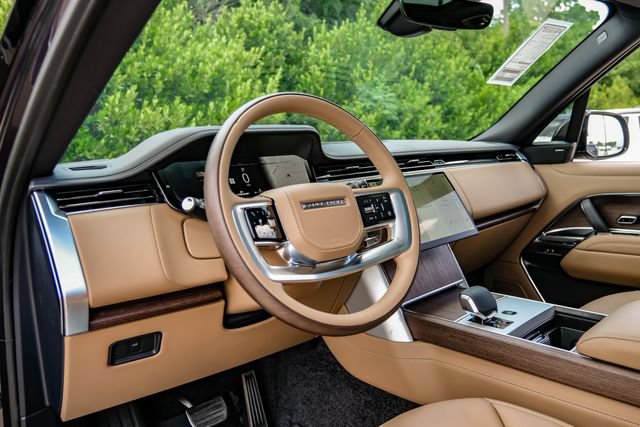 New 2026 Land Rover Range Rover SE AWD/4WD image 2