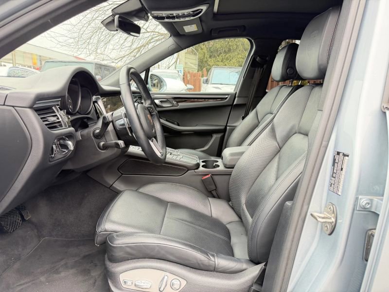 Used 2021 Porsche Macan AWD/4WD image 9