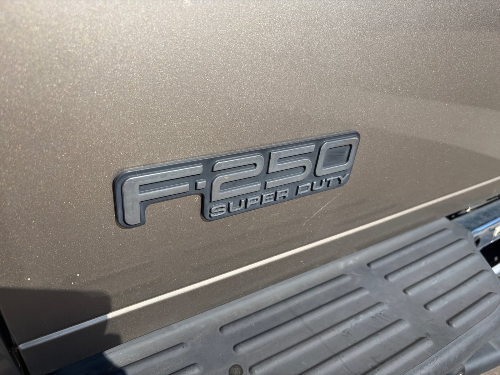 Used 2004 Ford F250 Lariat AWD/4WD image 23