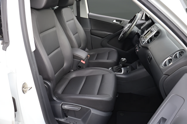 Used 2016 Volkswagen Tiguan S FWD image 21