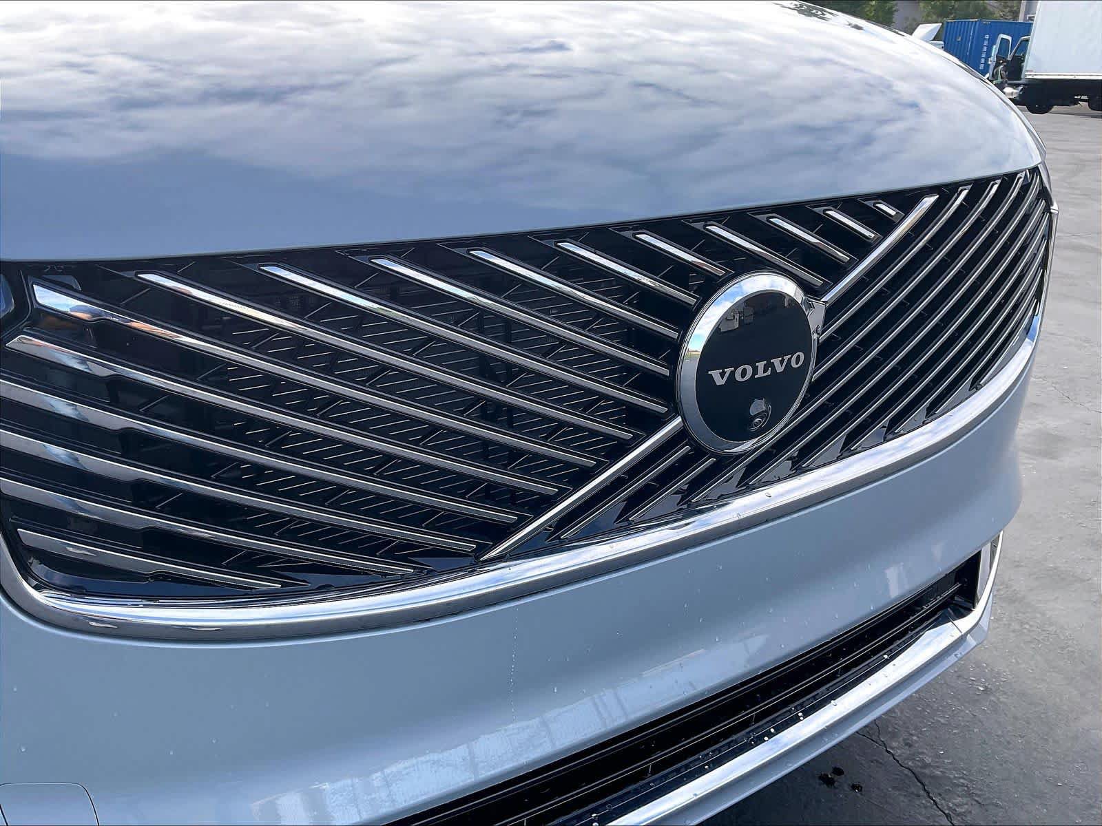 New 2027 Volvo XC90 T8 Bright AWD/4WD image 34