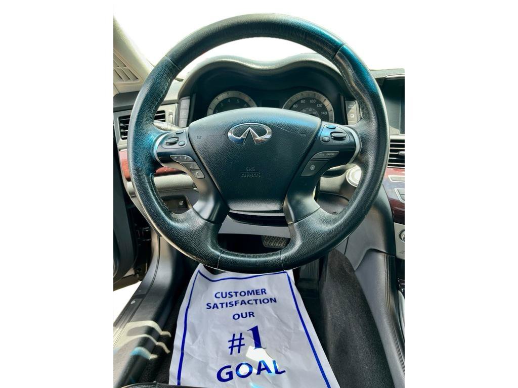 Used 2019 INFINITI Q70 Luxe w/ Proactive Package AWD/4WD image 7