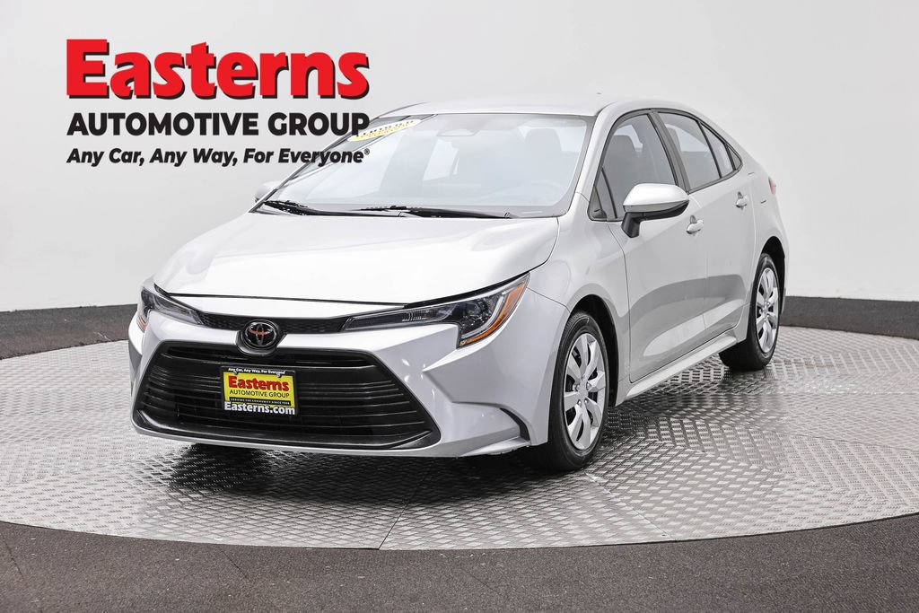 Used 2024 Toyota Corolla LE FWD video 1