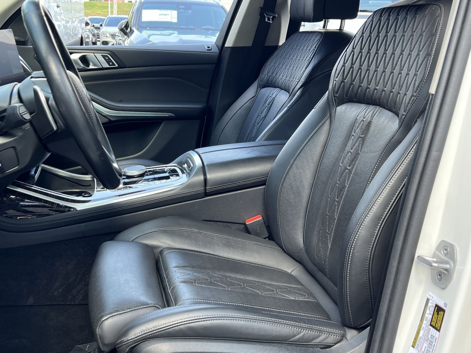 Used 2025 BMW X7 xDrive40i AWD/4WD image 18