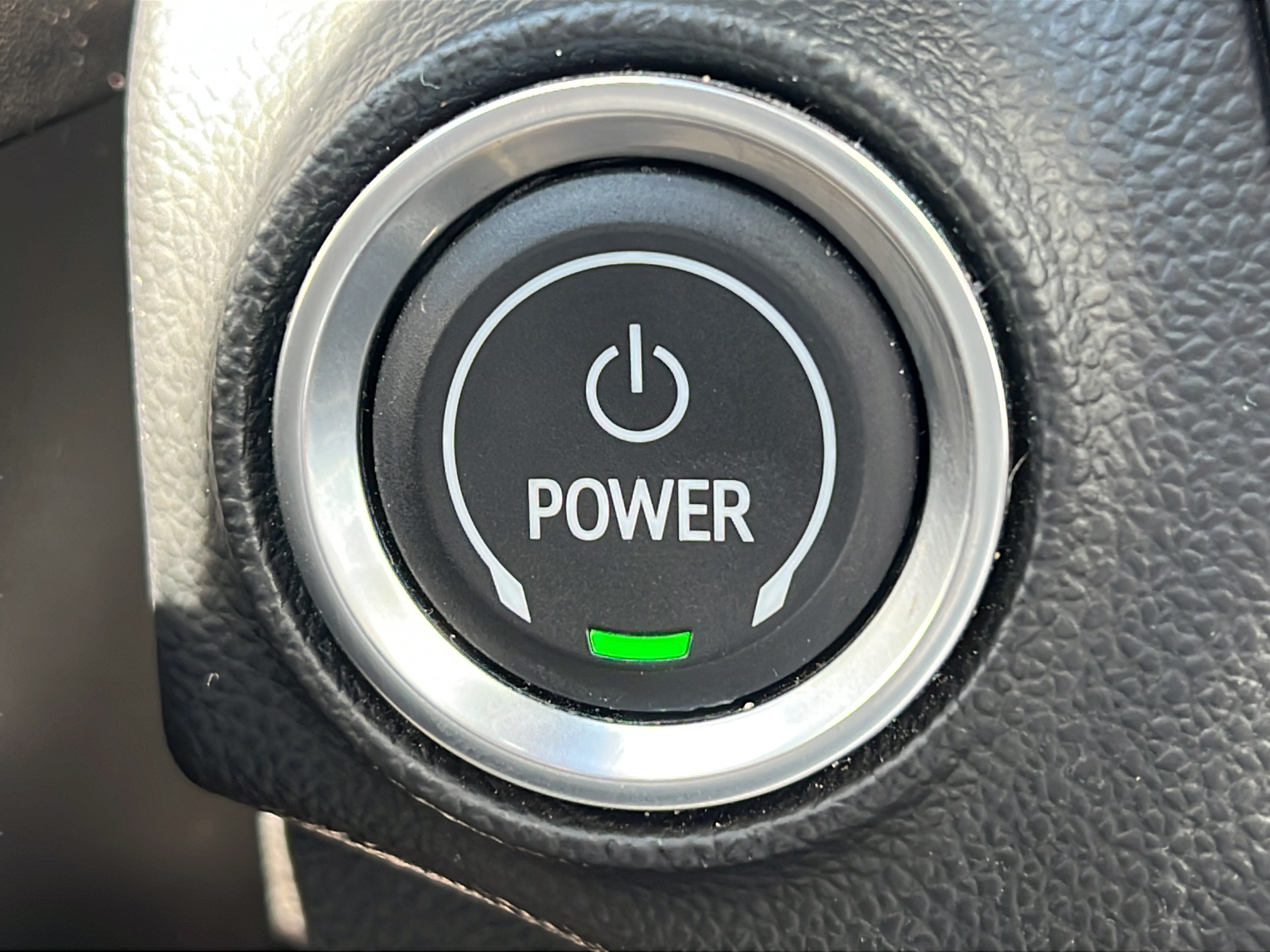 Used 2022 Chevrolet Bolt EUV LT w/ Convenience Package FWD image 22